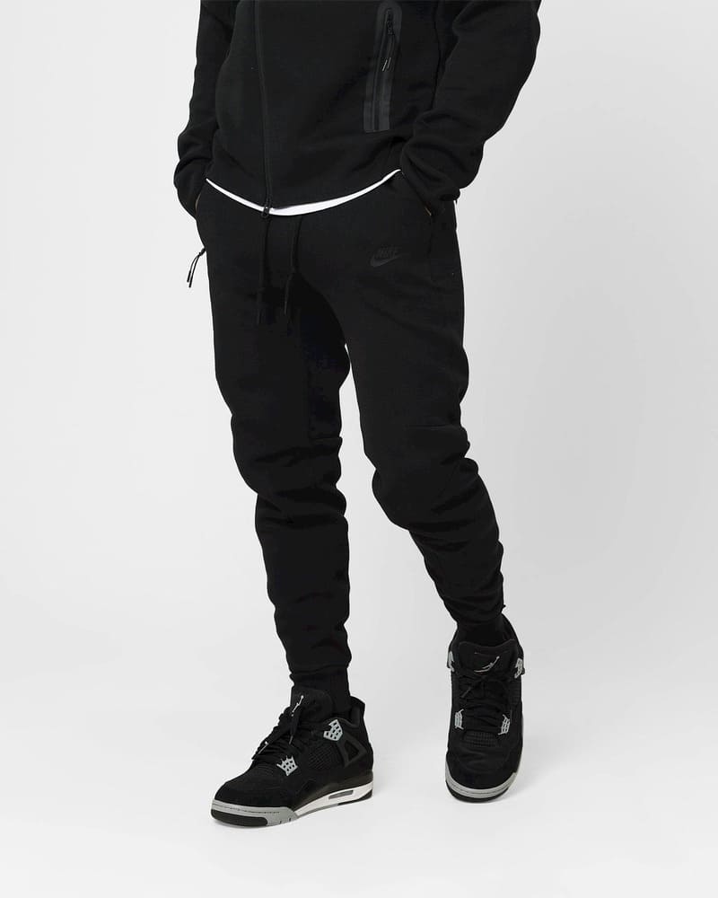 Conjunto Nike Tech Fleece Preto 2023 (New Season) - HYPER LIST