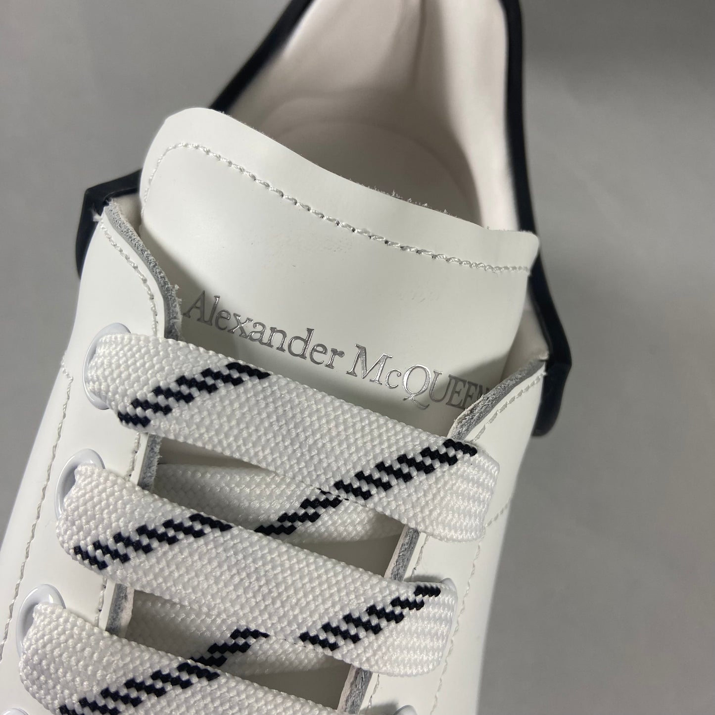 Alexander McQueen 3D White