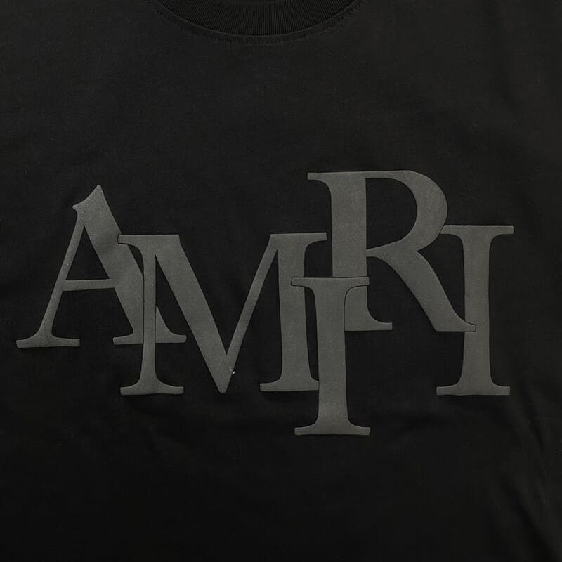 Camiseta Amiri Staggered Logo Preto - HYPER LIST