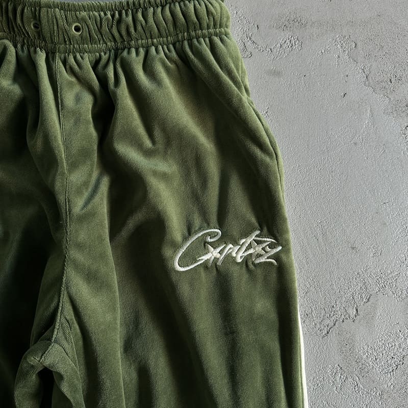 Conjunto Corteiz Veludo Verde - HYPER LIST
