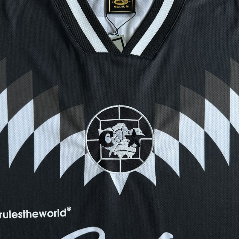 Camiseta Corteiz Futebol Preto - HYPER LIST