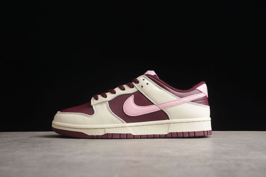 Nike Dunk Low Premium Valentine's Day - HYPER LIST