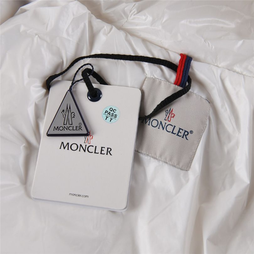 Jacket Puffer Moncler White Hooded MCL014