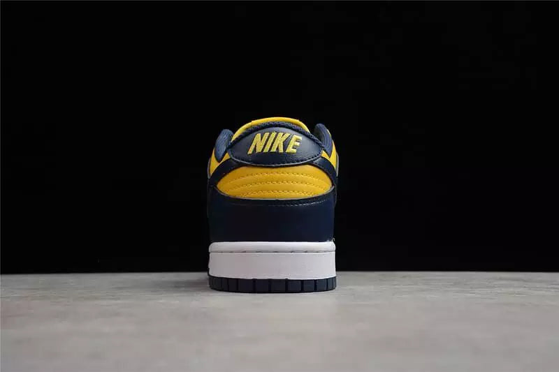 Nike SB Dunk Low Michigan - HYPER LIST