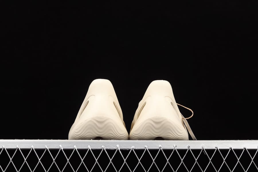 Adidas Yeezy Foam Runner Sand - HYPER LIST