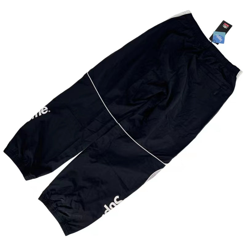 Calça Supreme x Umbro - HYPER LIST