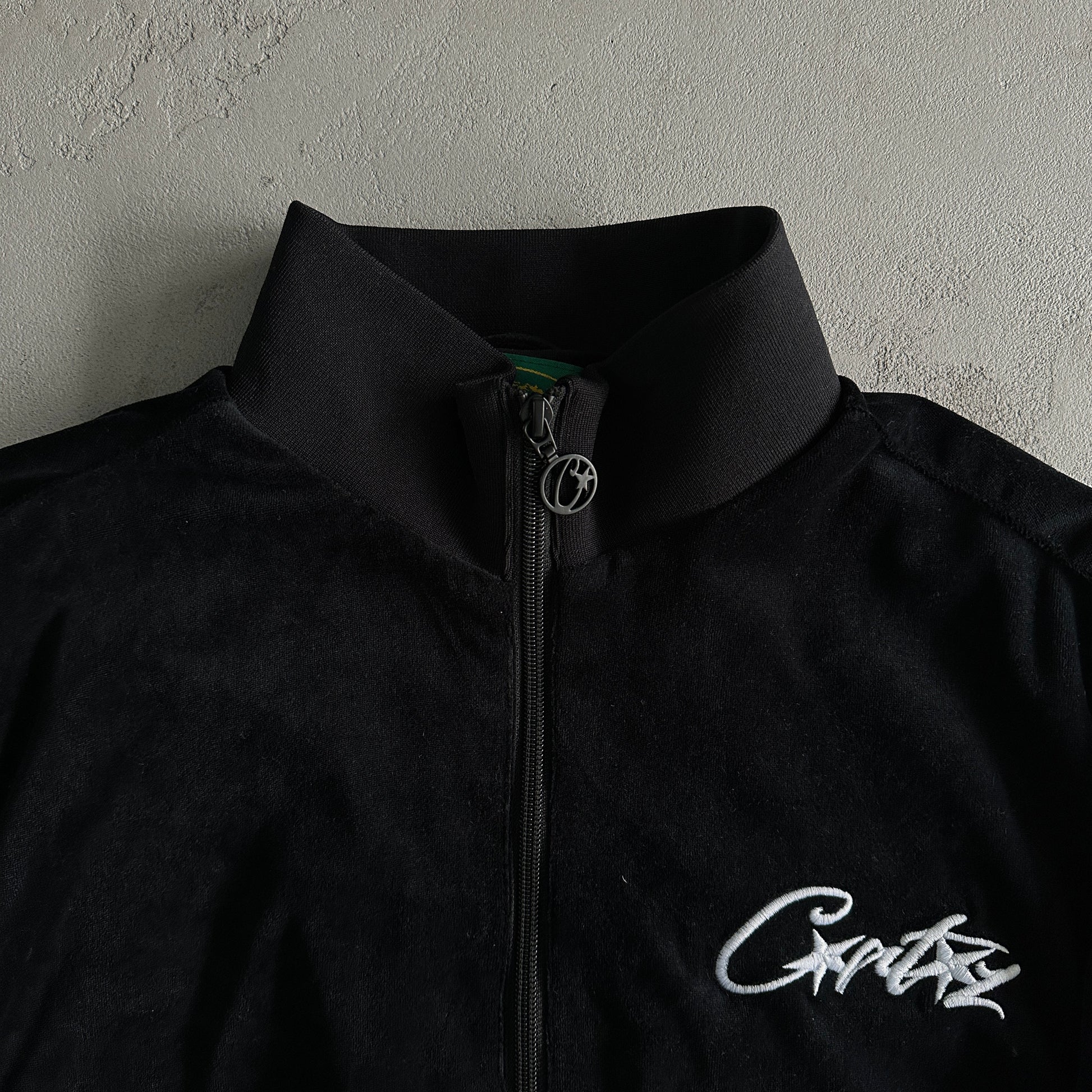 Corteiz Velour Black Tracksuit - HYPER LIST