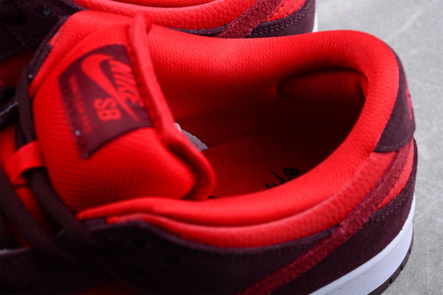 Nike SB Dunk Low Cherry - HYPER LIST