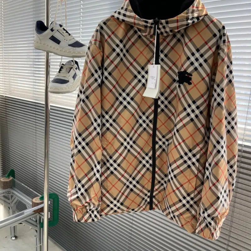 Burberry Reversible Hoodie BY062