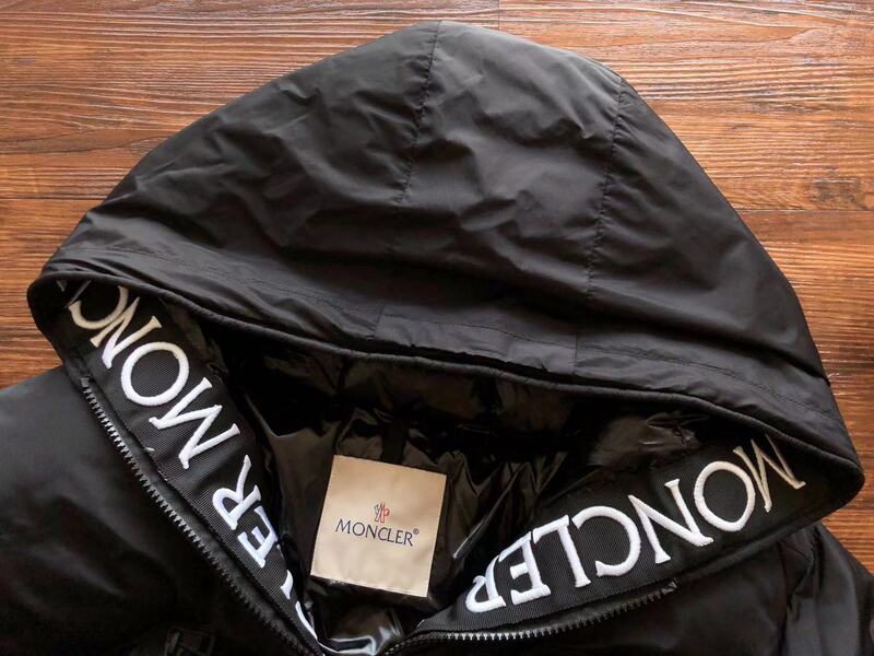 Jaqueta Moncler Montcla - HYPER LIST
