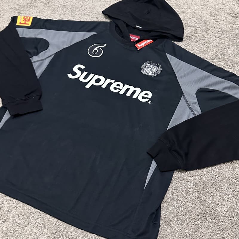 Conjunto Supreme Hooded Soccer Preto - HYPER LIST