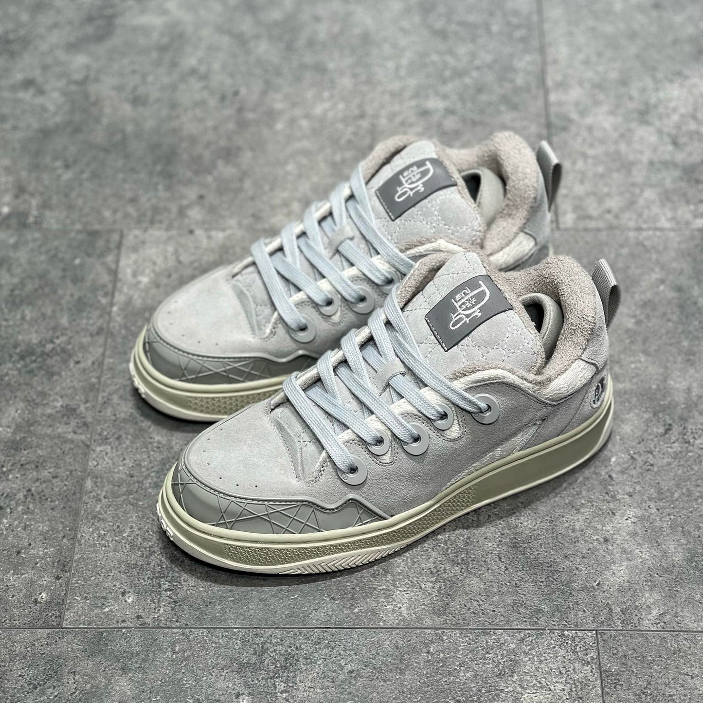 Dior B9S White