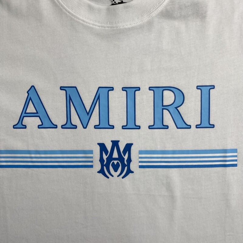 Camiseta Amiri Bar Logo Branca/Azul - HYPER LIST