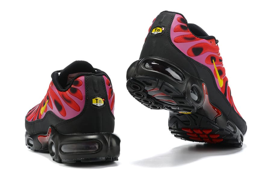 Air Max Plus TN x Supreme University Red - HYPER LIST