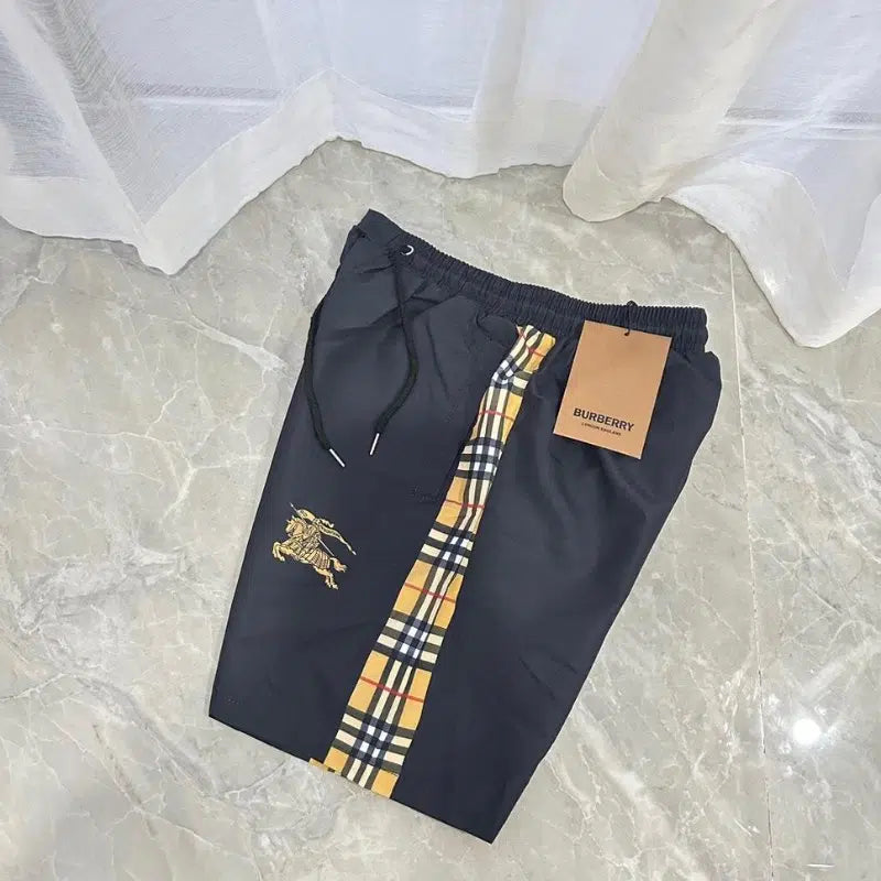 Short Burberry Black BY047