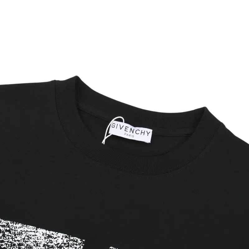 T-Shirt Givenchy GV008
