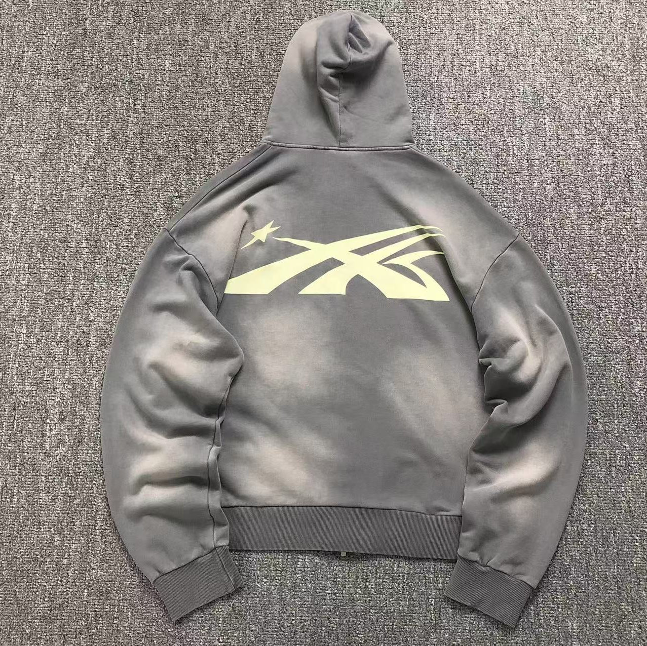 Survêtement Hellstar gris