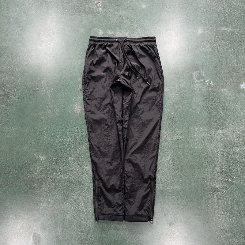 Conjuto Trapstar Irongate 2.0 Shellsuit Vermelho Preto - HYPER LIST