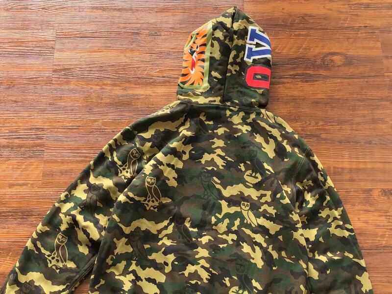 Moletom Dupla Face BAPE x OVO - HYPER LIST