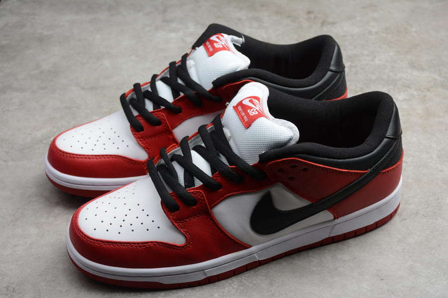 Nike SB Dunk Low Chicago - HYPER LIST