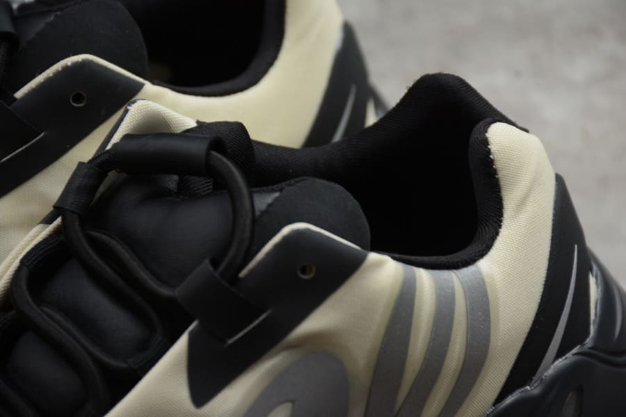 Adidas Yeezy 700 MNVN Bone - HYPER LIST