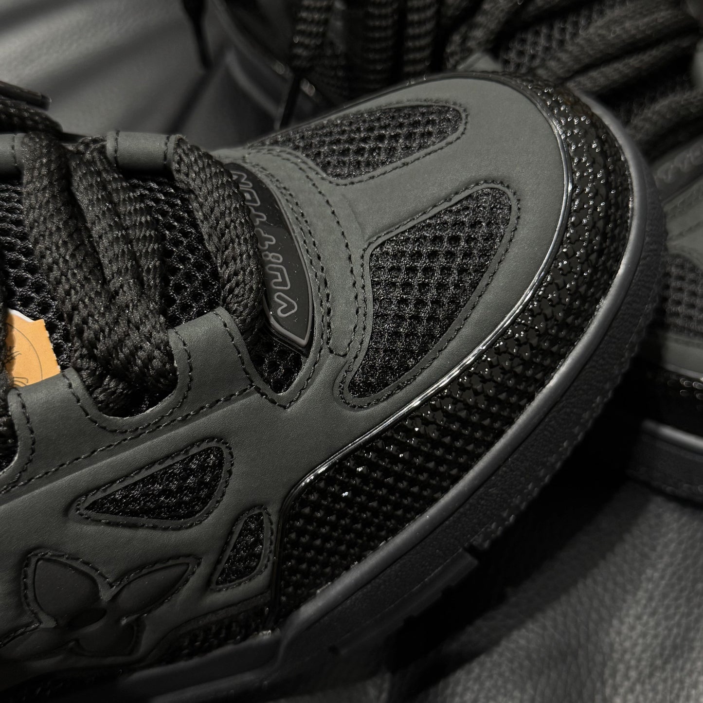 Louis Vuitton Skate Black - HYPER LIST