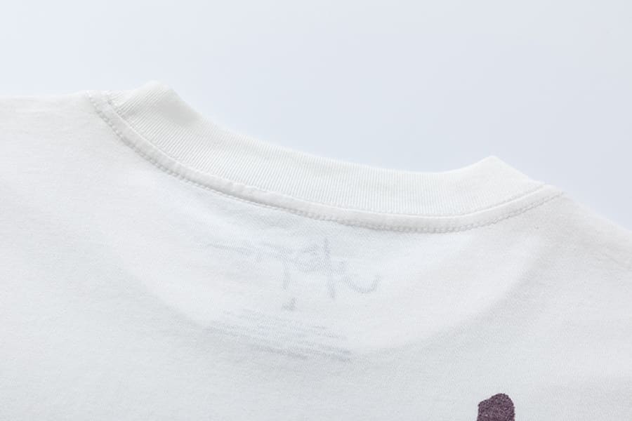 Camiseta Travis Scott x KAWS - HYPER LIST