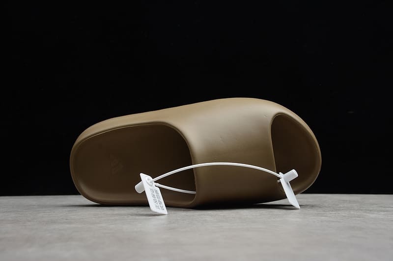 Adidas Yeezy Slide Earth Brown - HYPER LIST
