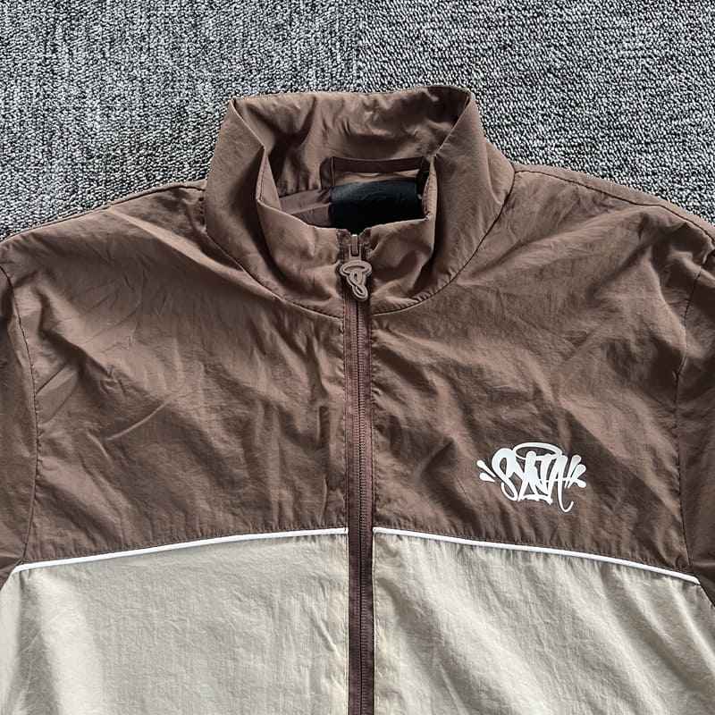 Conjunto Synaworld 'Syna Logo' Shell Marrom/Bege - HYPER LIST
