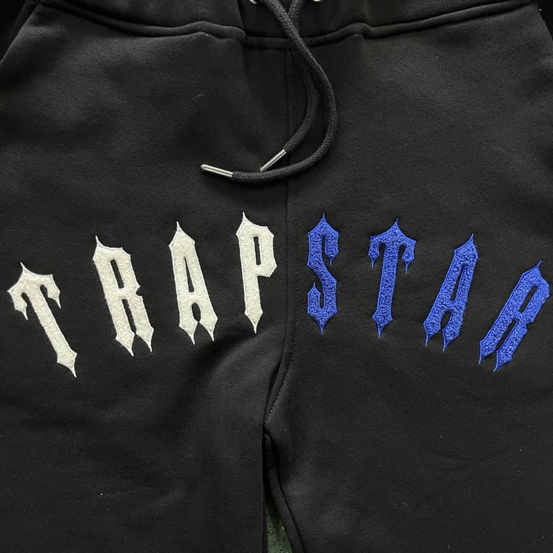 Conjunto Trapstar Irongate Arch Chenille Short Set - HYPER LIST