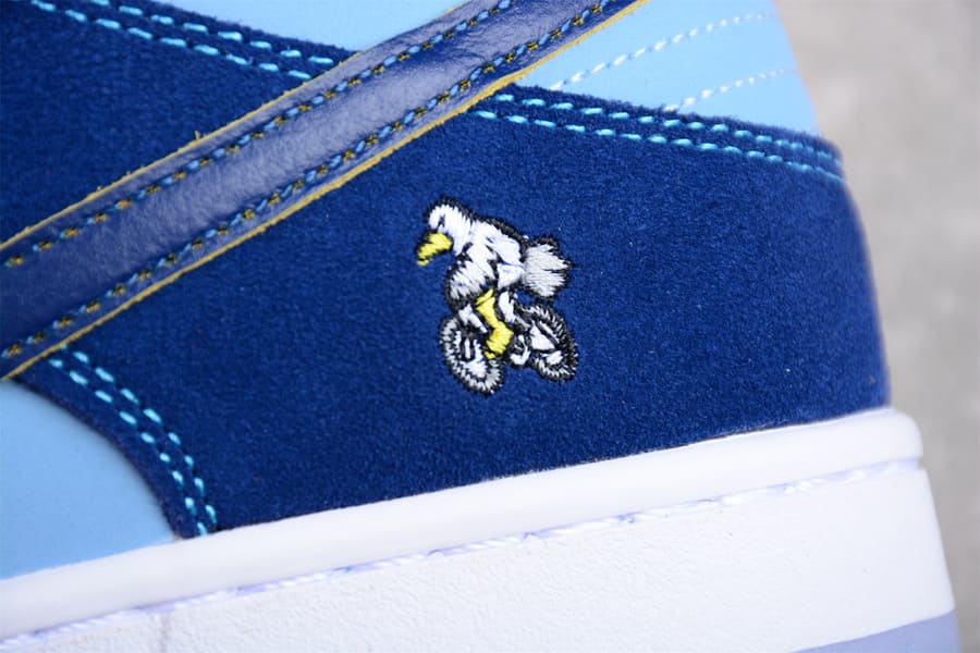 Nike SB Dunk Low The Predatory Bird - HYPER LIST