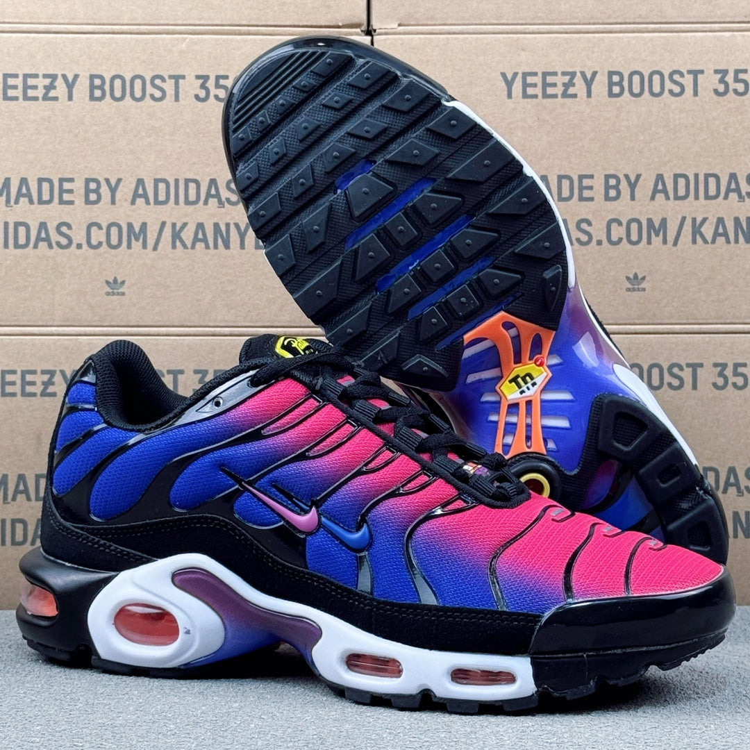 Nike TN PLUS Monocrome - HYPER LIST