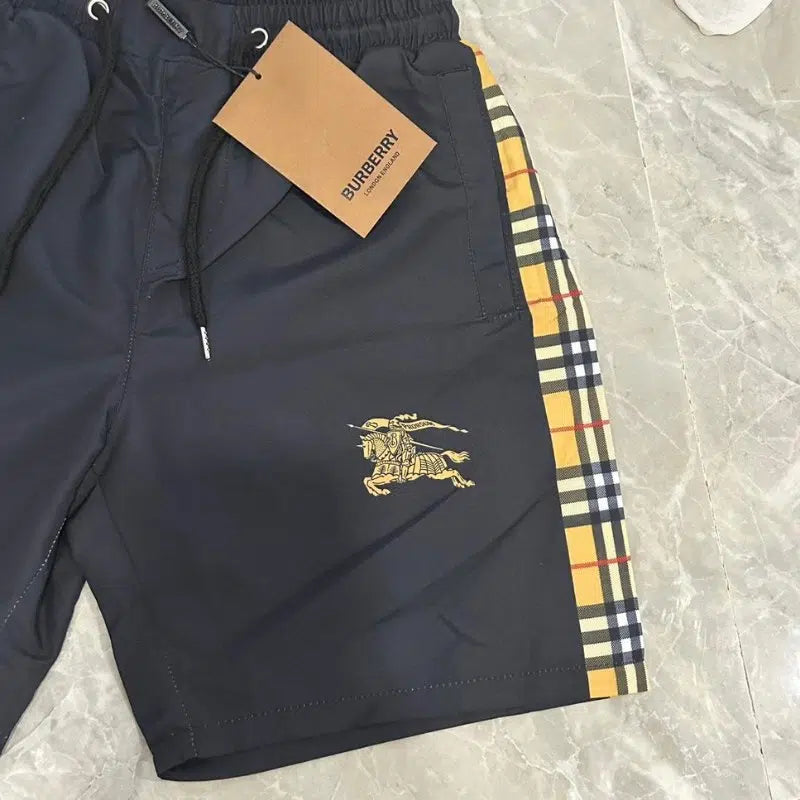 Short Burberry Black BY047