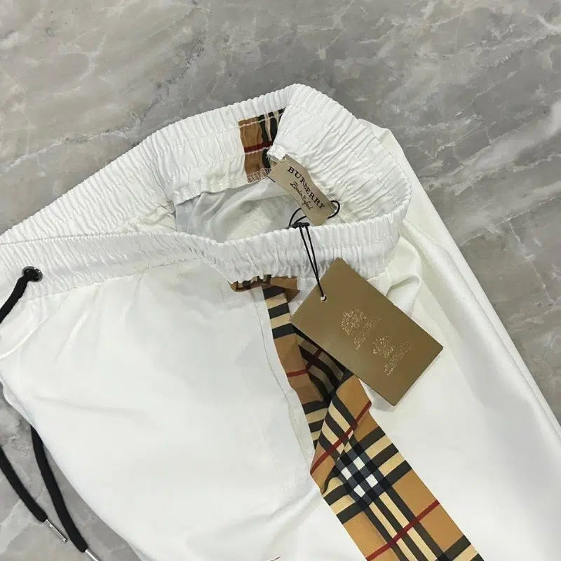 Short Burberry White BY048