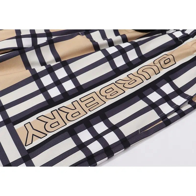 Short Burberry Chess BY027