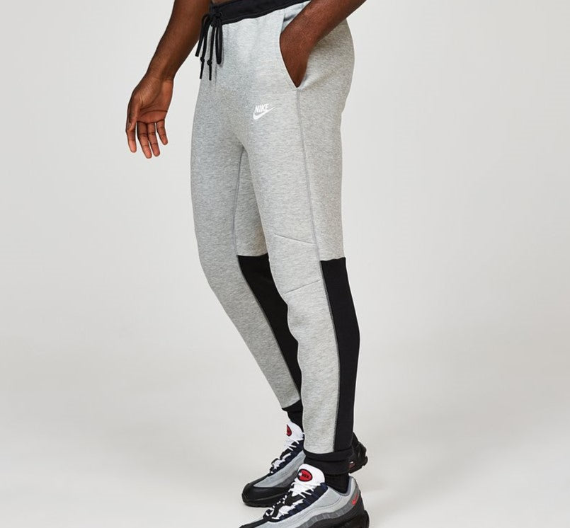 Conjunto Nike Tech Fleece Cinza/Preto 2023 (New Season) - HYPER LIST