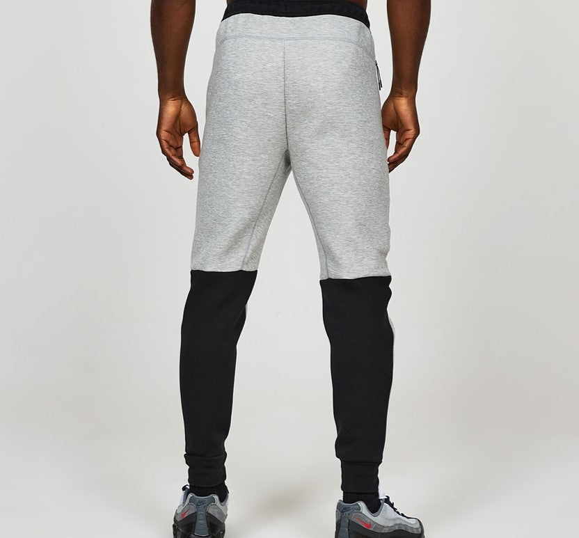 Conjunto Nike Tech Fleece Cinza/Preto 2023 (New Season) - HYPER LIST