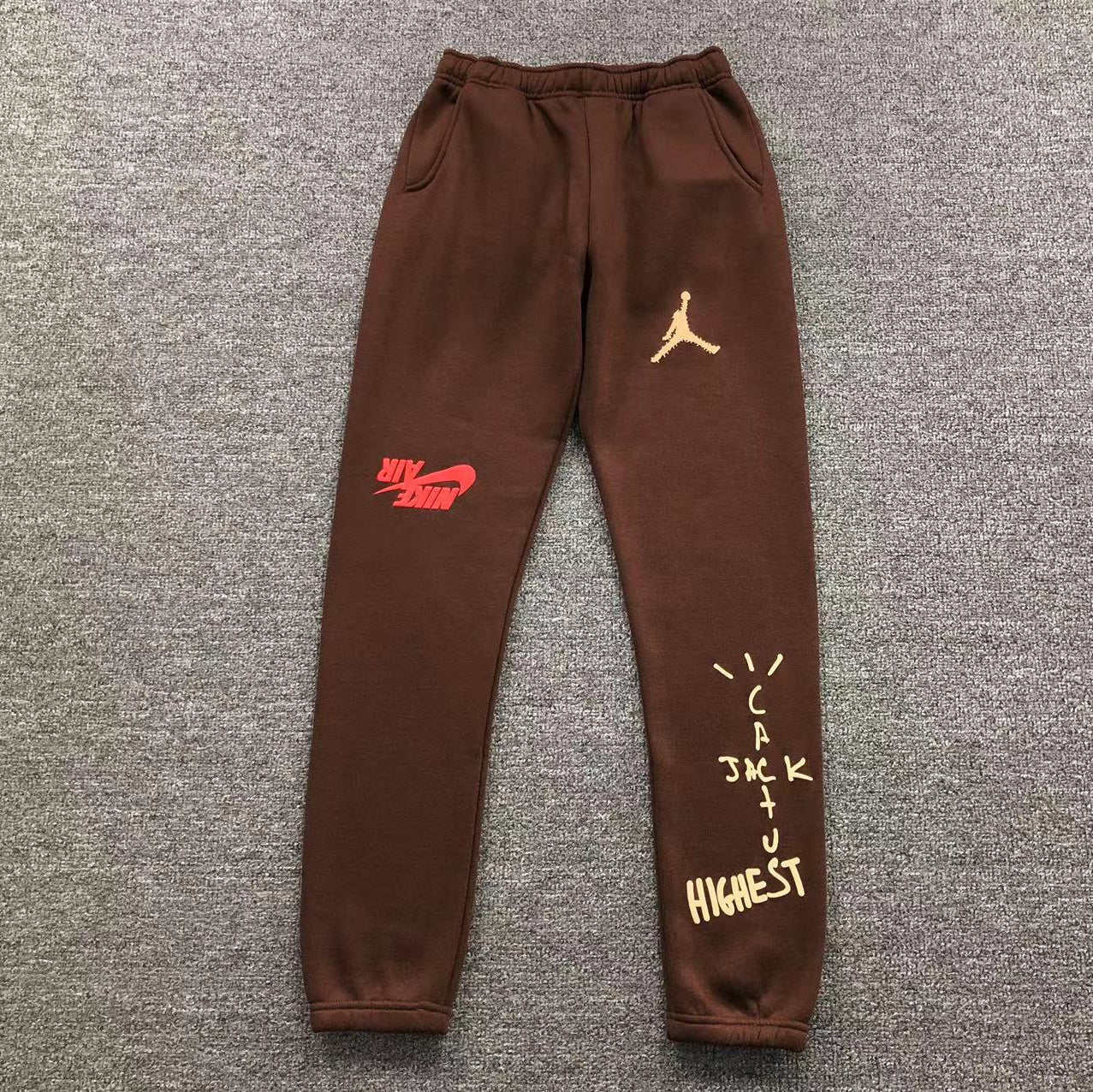 Survêtement Nike X Travis Scott marron