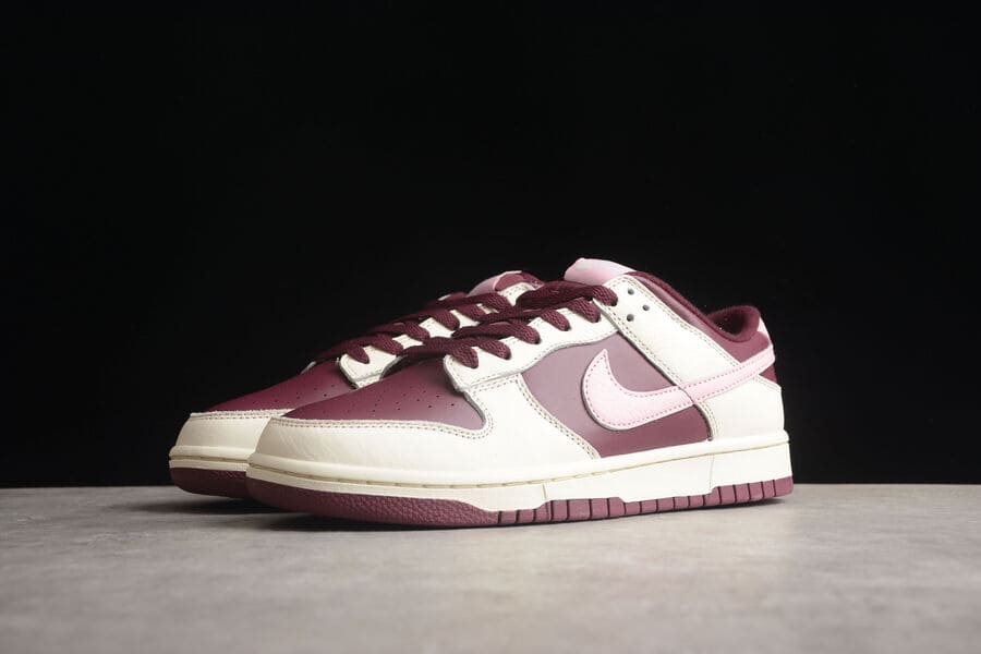 Nike Dunk Low Premium Valentine's Day - HYPER LIST