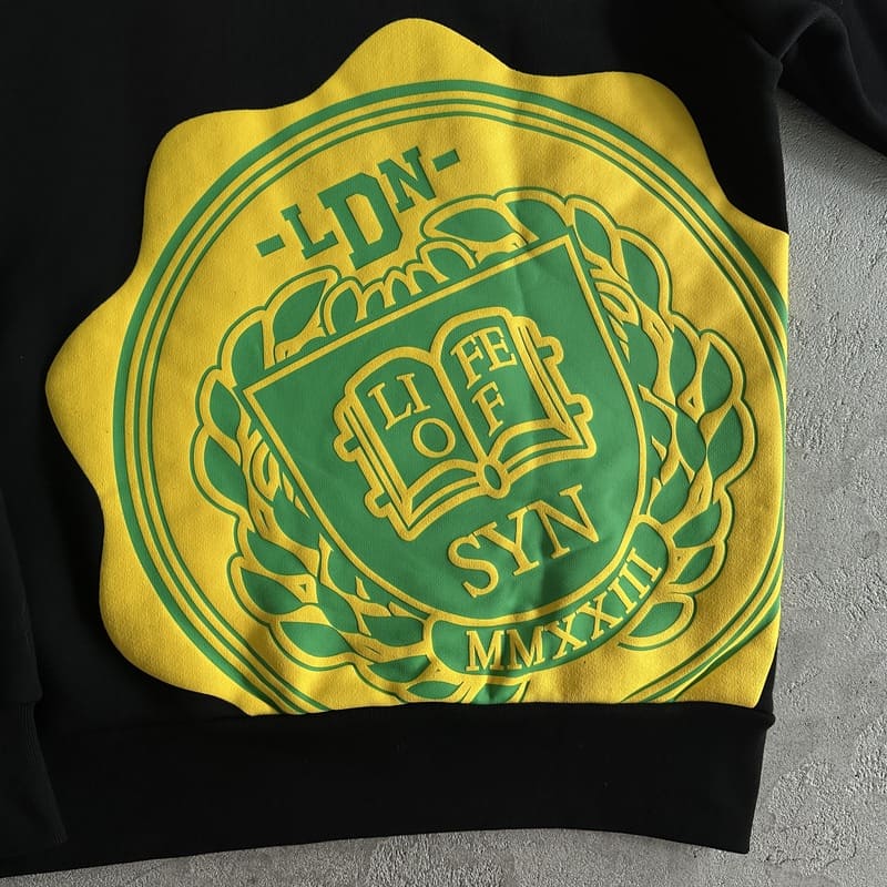Conjunto Syna World College Logo Preto/Amarelo - HYPER LIST