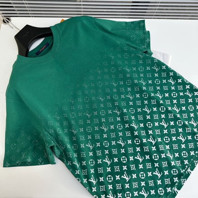 Camiseta Louis Vuitton LVSE Monogram Gradient Green - HYPER LIST