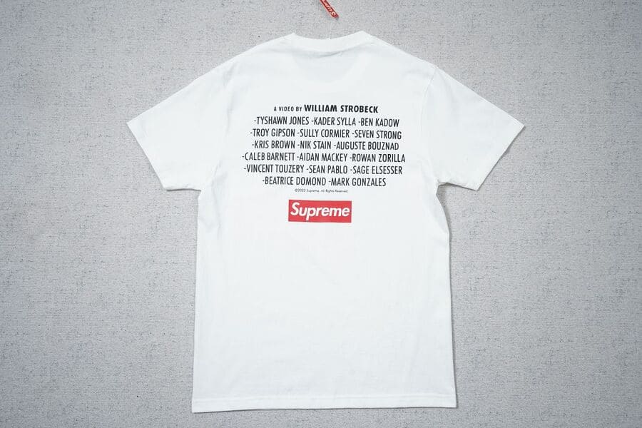 Camiseta Supreme “Play Dead” - HYPER LIST