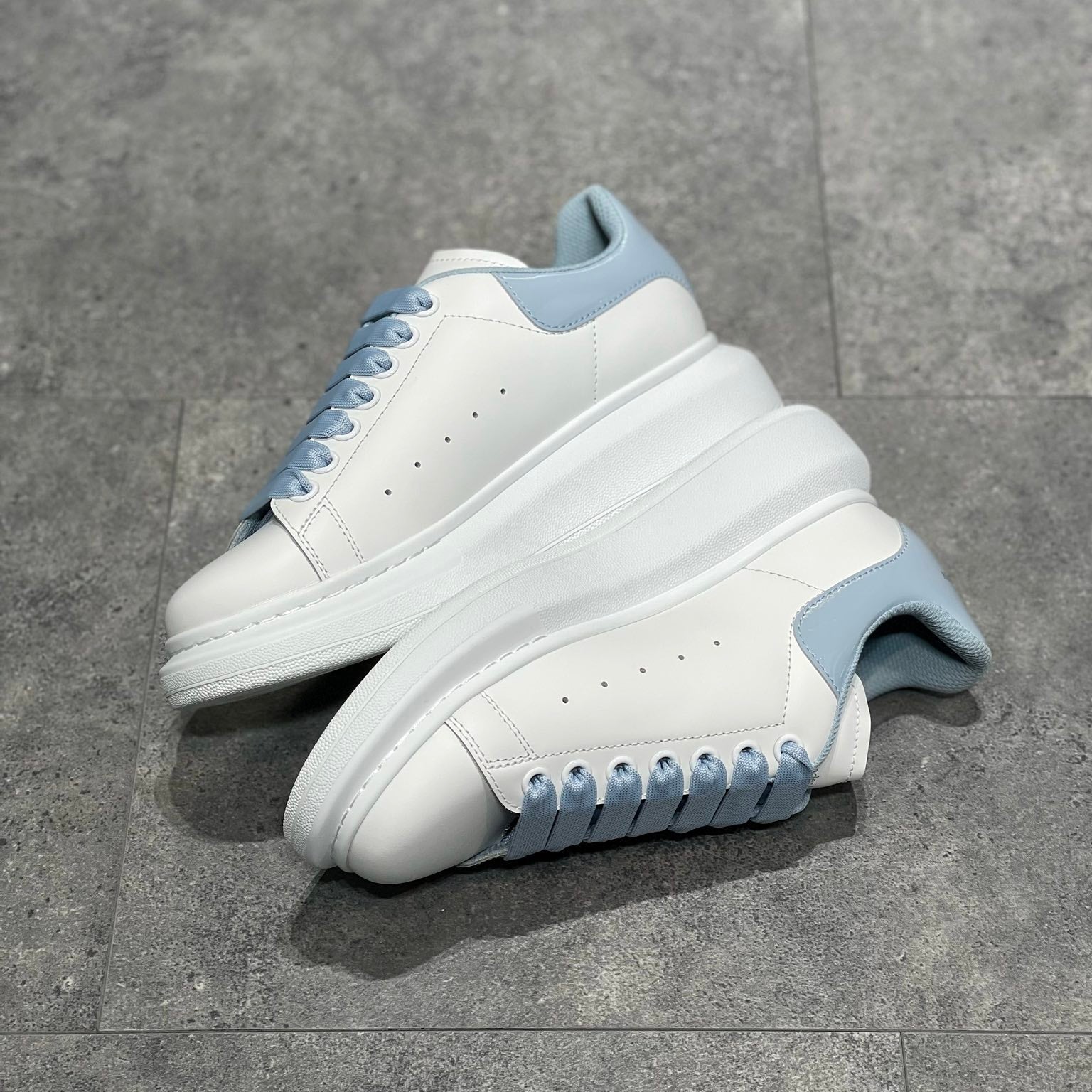 Alexander McQueen Cian - HYPER LIST