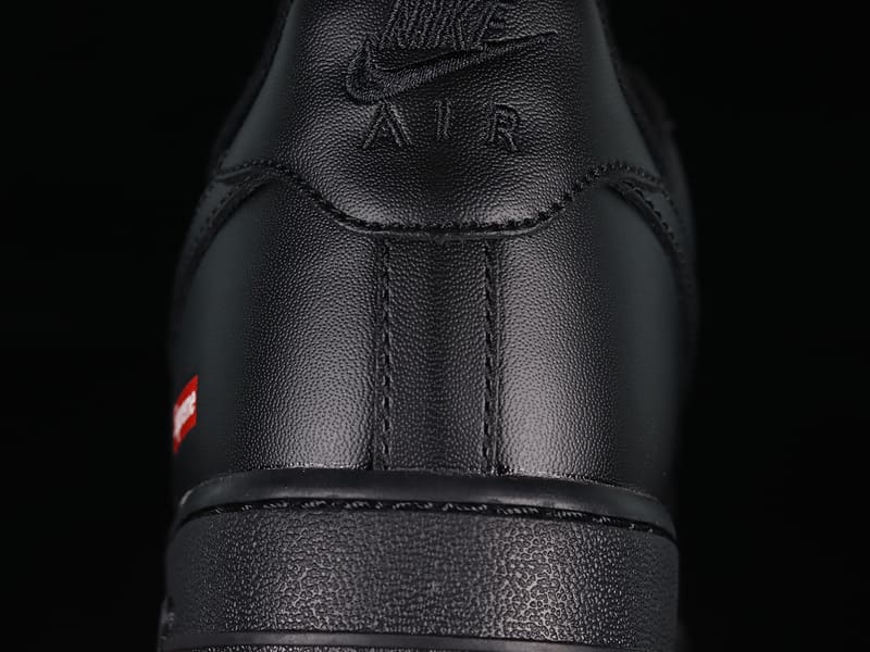 Air Force Supreme Black - HYPER LIST
