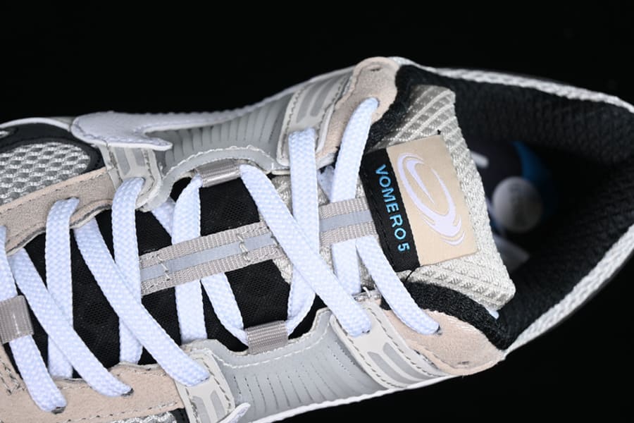 Nike Zoom Vomero 5 Supersonic - HYPER LIST