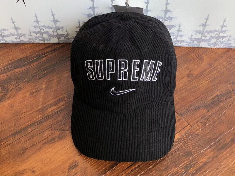 Boné Supreme x Nike Arc - HYPER LIST