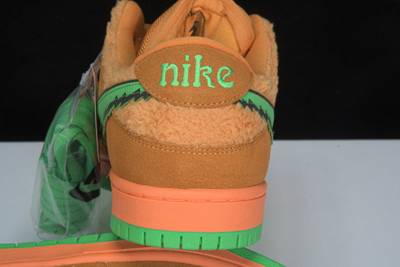 Nike Dunk Low Grateful Dead Bears Orange - HYPER LIST