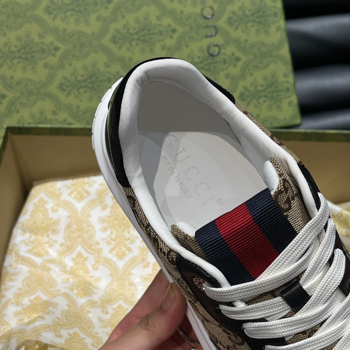 Gucci Screener 70TH Black
