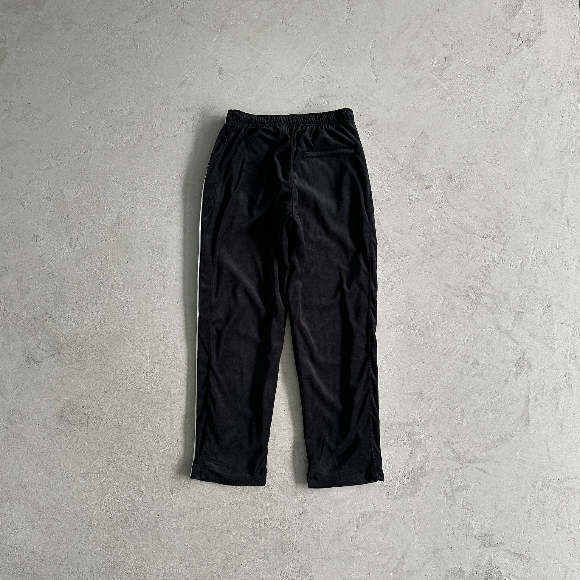 Corteiz Velour Black Tracksuit - HYPER LIST
