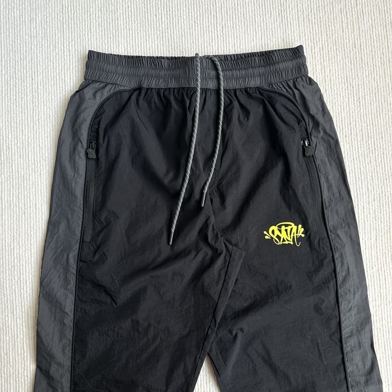Conjunto Synaworld 'Syna Logo' Shell Preto/Cinza/Amarelo - HYPER LIST